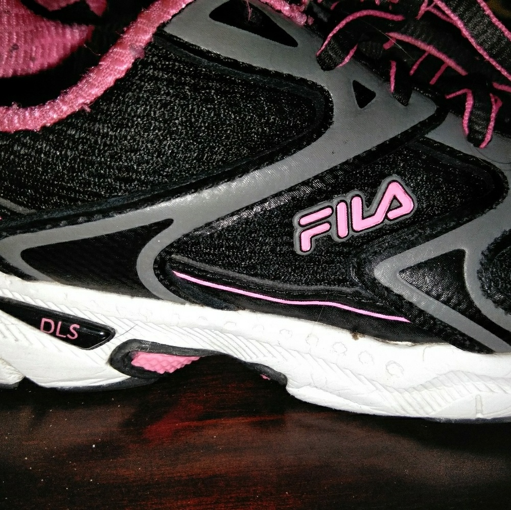 Girls shoes